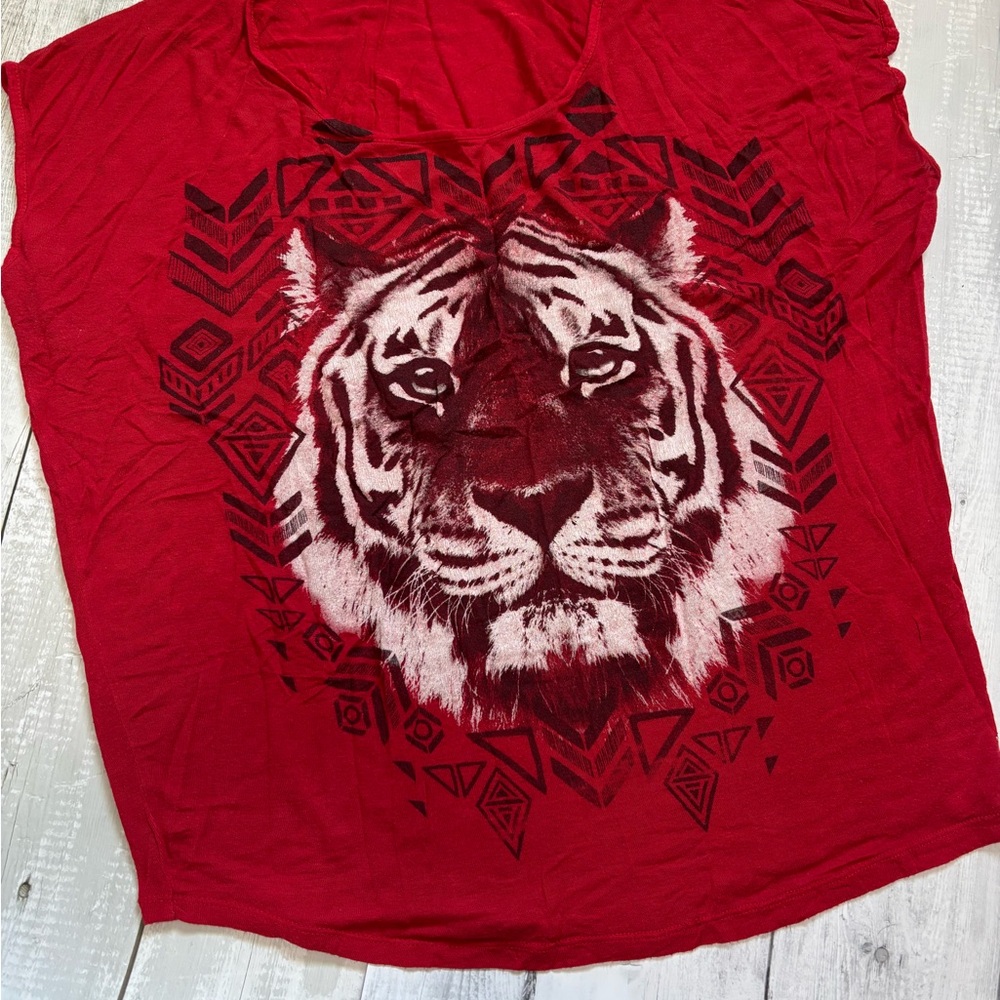 Red Tiger Graphic Short Sleeve Tee